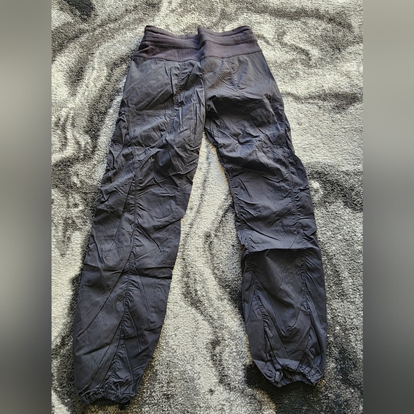 Black Lululemon Dance Pants 8 - Picture 4 of 4